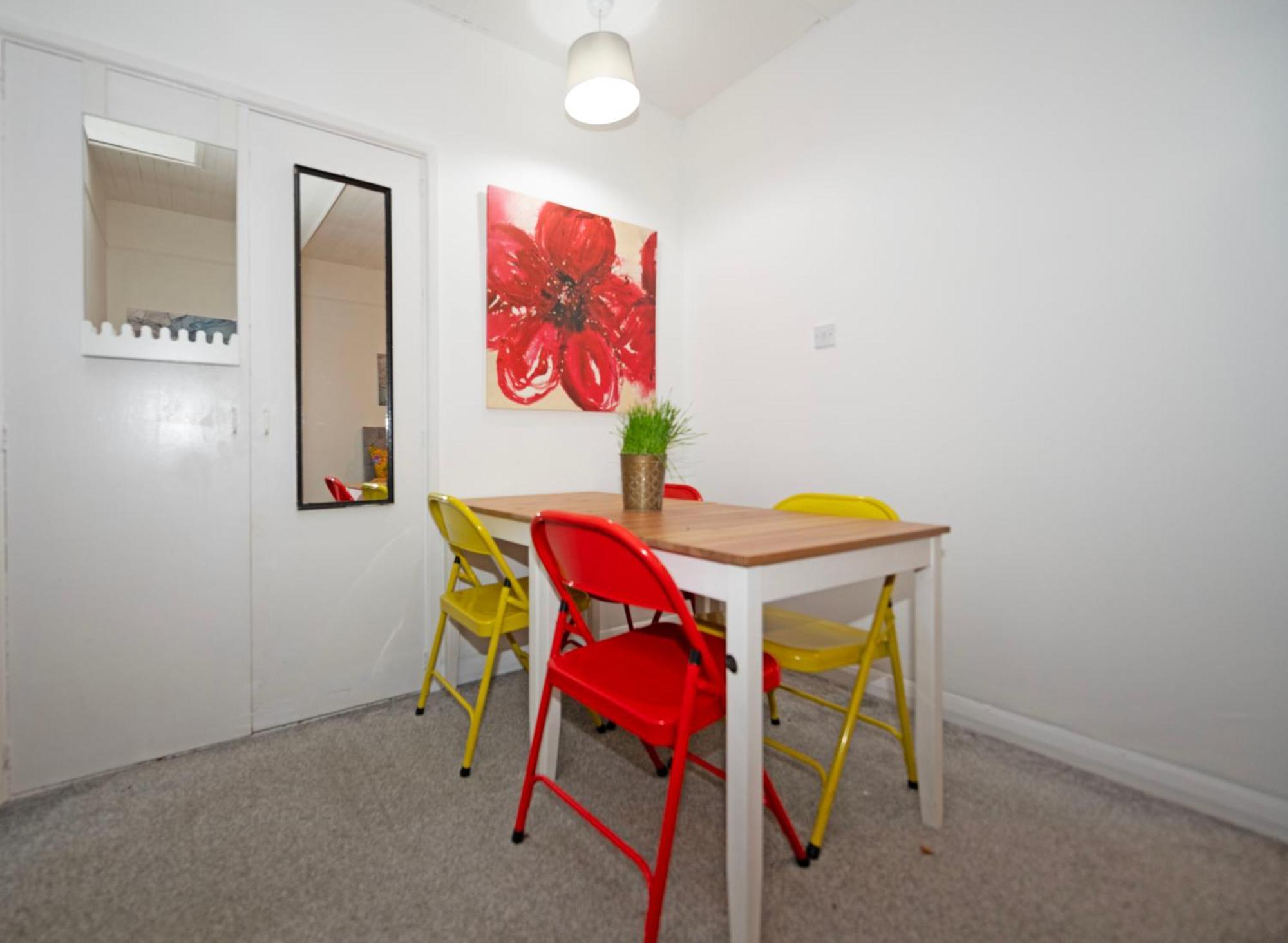 Flat In Clapham Budget Friendly Stay Londres Exterior foto