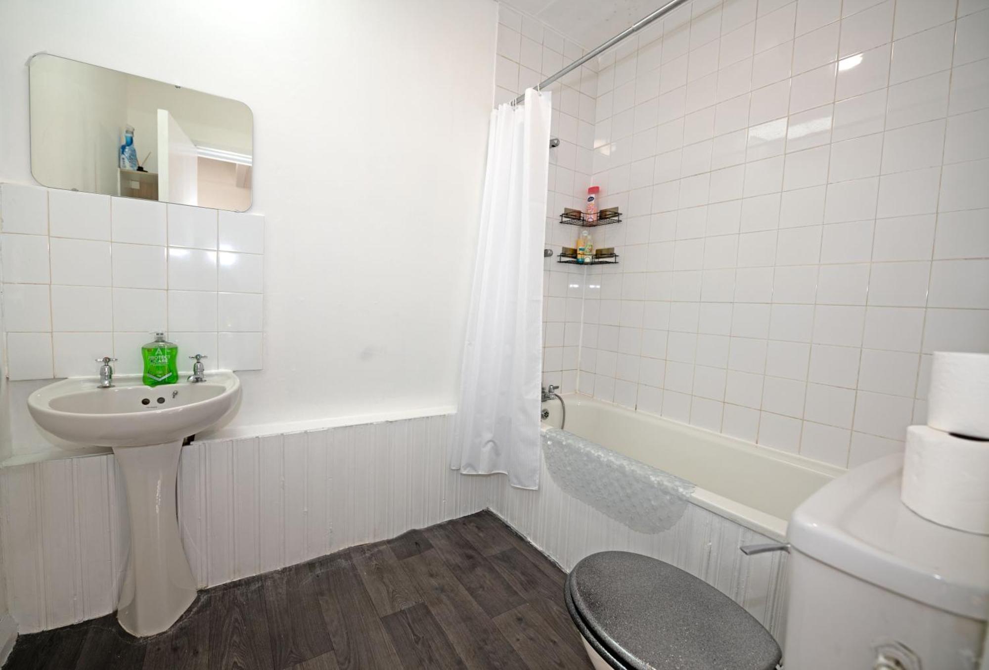 Flat In Clapham Budget Friendly Stay Londres Exterior foto